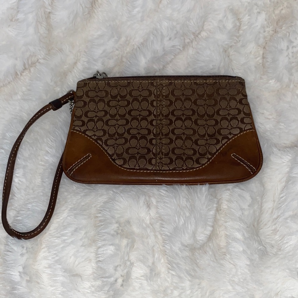Coach Wristlet EUC